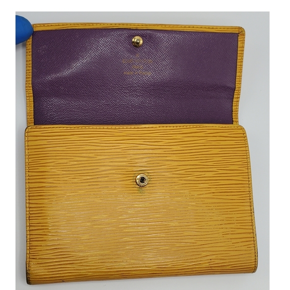 Authentic Preowned LV Trifold Wallet - Picture 5 of 11